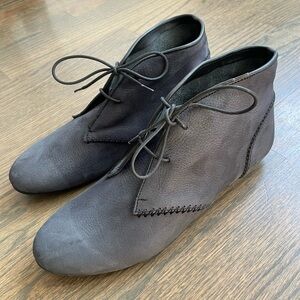 Soul of Africa Grayish Suede Leather Shoes Booties Women’s size 7